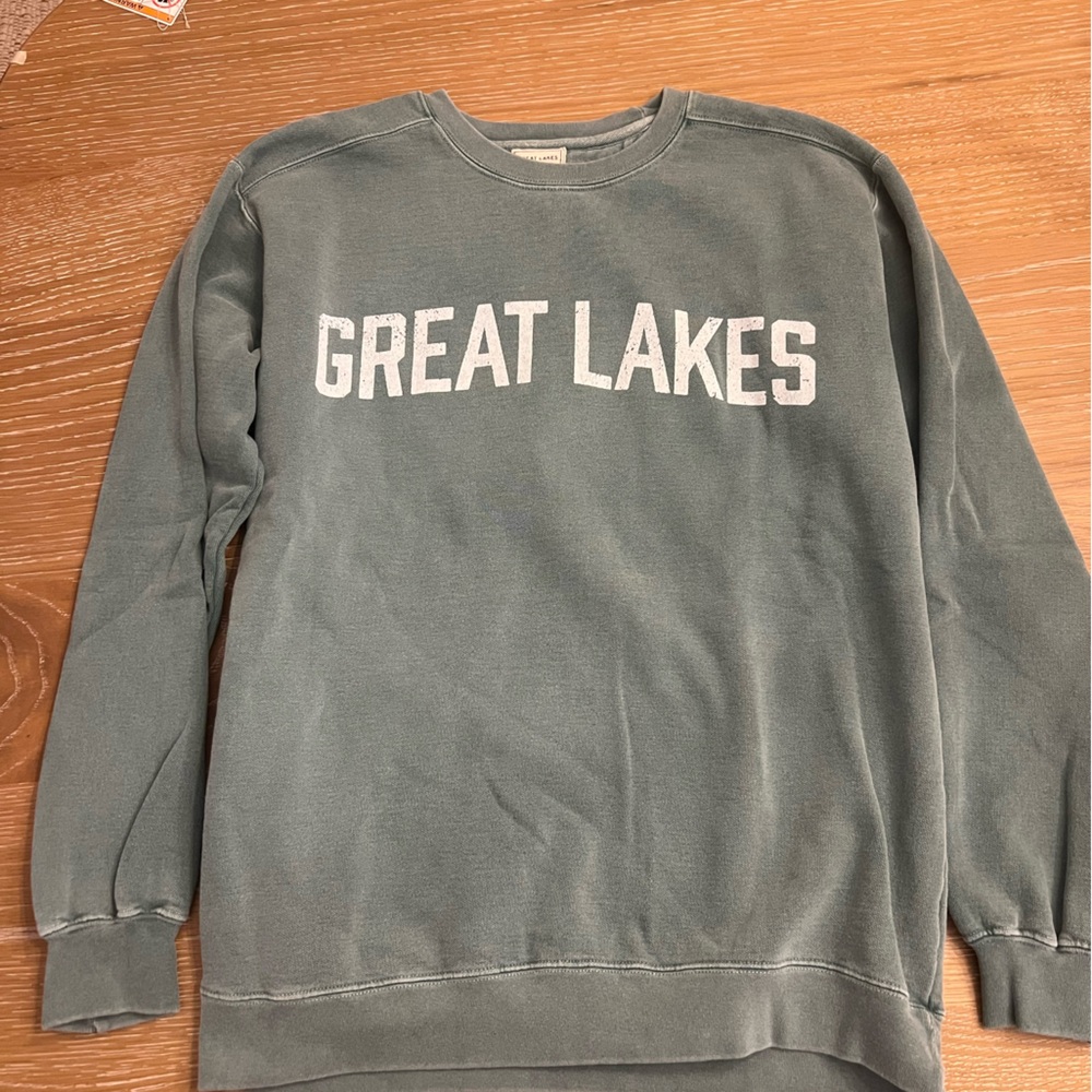 Great Lakes green sweatshirt